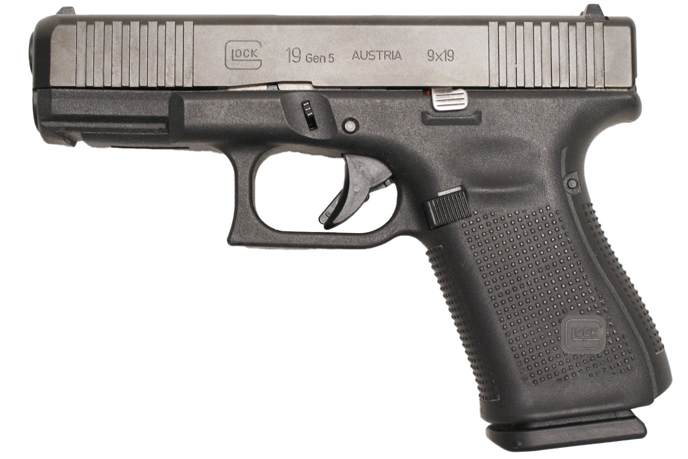 GLOCK 19 Gen5 9MM Police Trade-in Pistol with Front Serrations